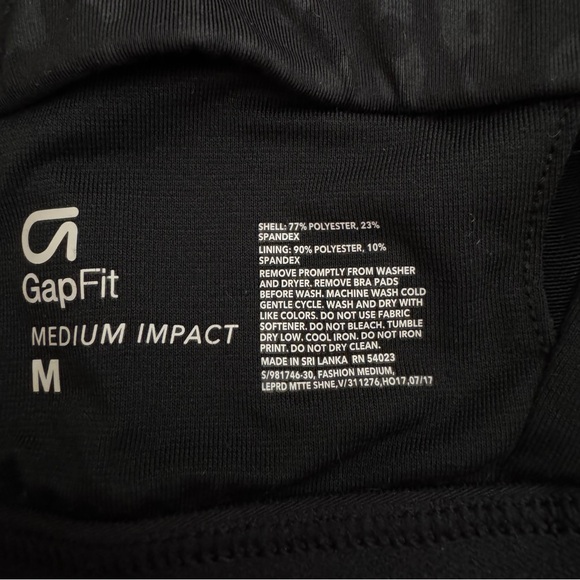 GapFit Leopard Print Sports Bra - Picture 5 of 8